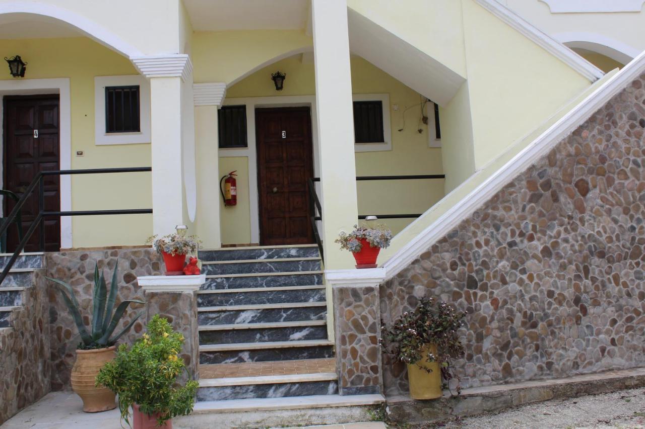 Marina 1990 Apartment Agios Georgios Pagon Ngoại thất bức ảnh
