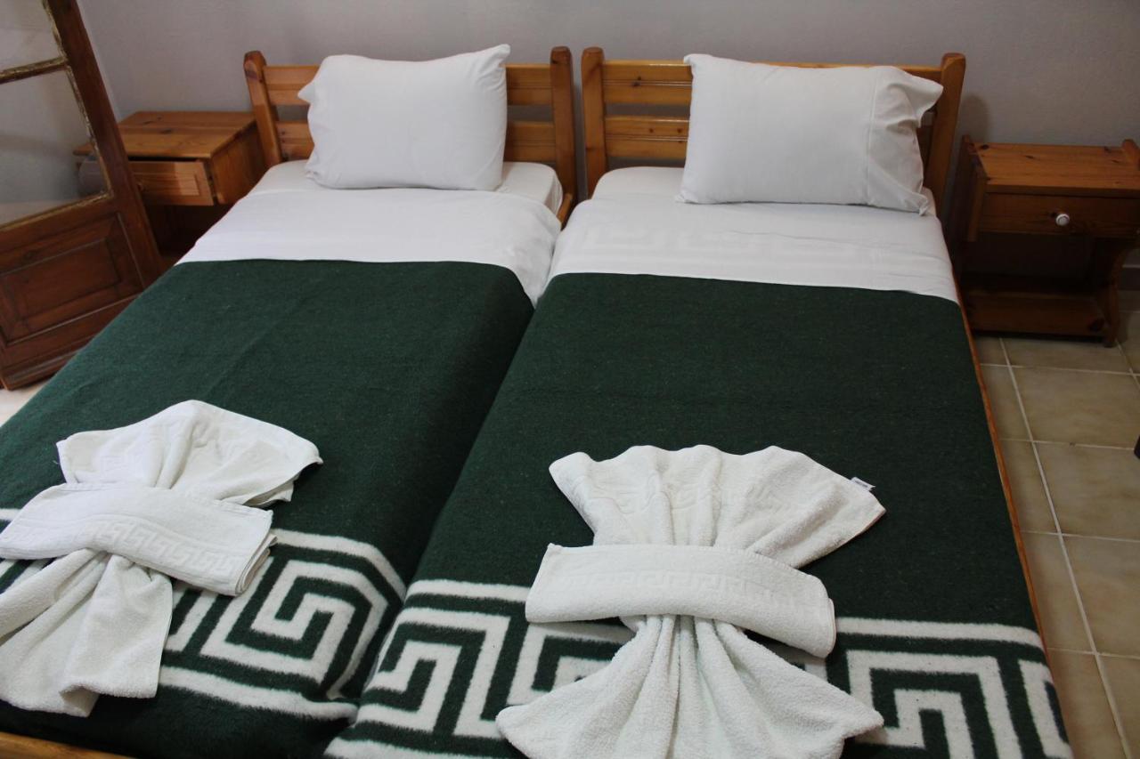 Marina 1990 Apartment Agios Georgios Pagon Ngoại thất bức ảnh