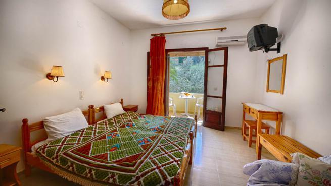 Marina 1990 Apartment Agios Georgios Pagon Ngoại thất bức ảnh